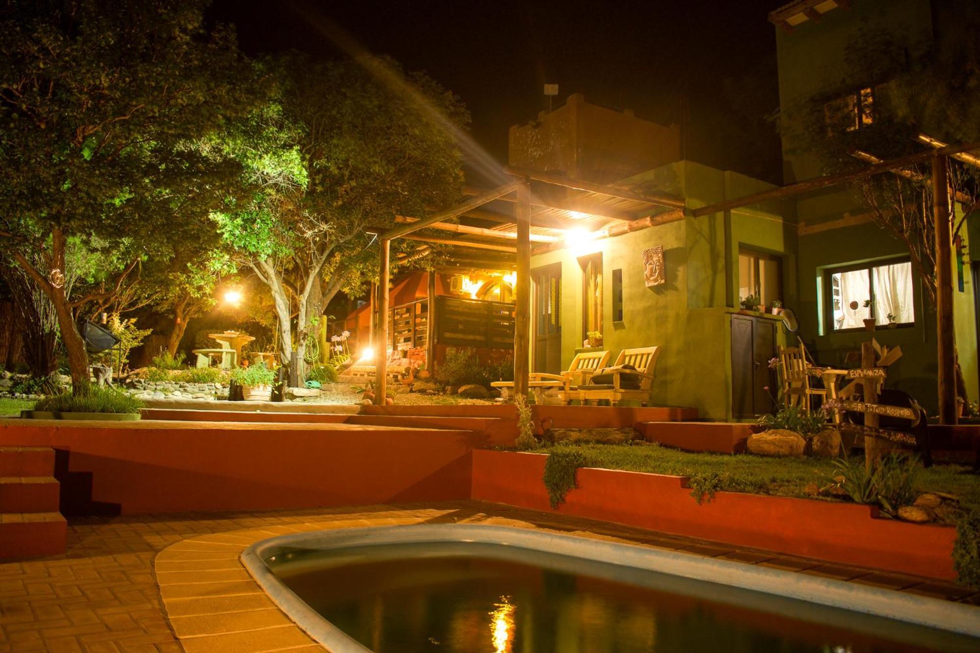 Loma Linda Hostal Y Posada Serrana El Rincon Luaran gambar